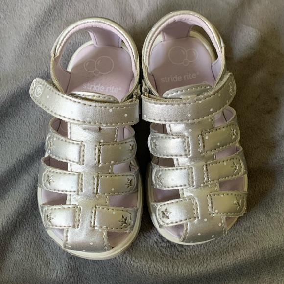 stride rite olive sandal